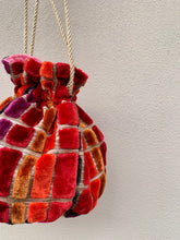 Carica l'immagine nel visualizzatore di Gallery, Secchiello lip gloss