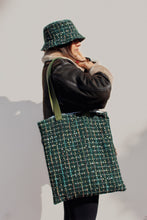 Carica l'immagine nel visualizzatore di Gallery, Shopper bag gold green