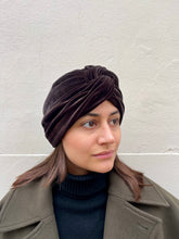 Carica l'immagine nel visualizzatore di Gallery, Turbante velluto Chocolat