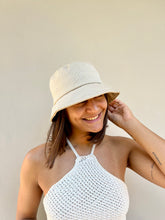 Carica l'immagine nel visualizzatore di Gallery, Bucket hat fabric