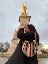 Carica l'immagine nel visualizzatore di Gallery, Hobo bag Notting Rose with chain