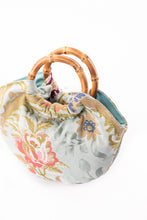 Carica l'immagine nel visualizzatore di Gallery, Sissi mini bag in seta acqua