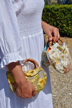 Carica l'immagine nel visualizzatore di Gallery, Sissi mini bag in seta oro