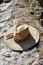 Carica l'immagine nel visualizzatore di Gallery, Cappello Trilli