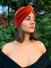 Carica l'immagine nel visualizzatore di Gallery, Turbante velluto sunset