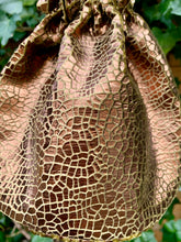 Carica l'immagine nel visualizzatore di Gallery, Secchiello Snake verde oro