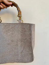 Carica l'immagine nel visualizzatore di Gallery, Mini bamboo bag grey