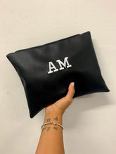 Carica l'immagine nel visualizzatore di Gallery, Pochette in pelle