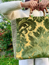 Carica l'immagine nel visualizzatore di Gallery, Tote bag bamboo green - SOLD OUT MAXI SIZE