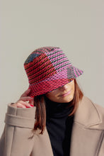 Carica l'immagine nel visualizzatore di Gallery, Bucket hat Check