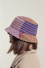 Carica l'immagine nel visualizzatore di Gallery, Bucket hat Check