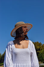 Carica l'immagine nel visualizzatore di Gallery, Kelly hat