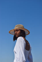 Carica l'immagine nel visualizzatore di Gallery, Kelly hat