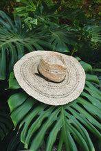 Carica l&#39;immagine nel visualizzatore di Gallery, Mexican hat

